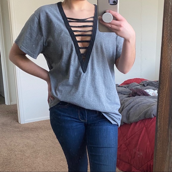 Open front T-Shirt - Picture 2 of 5